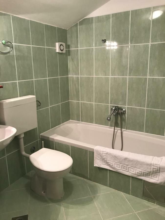 Apartment Pulic راب المظهر الخارجي الصورة