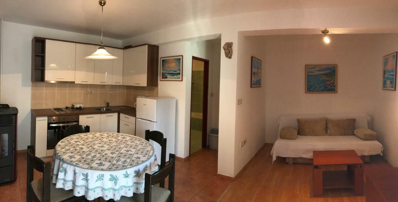 Apartment Pulic راب المظهر الخارجي الصورة
