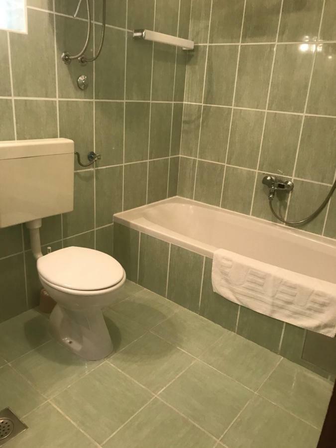 Apartment Pulic راب المظهر الخارجي الصورة